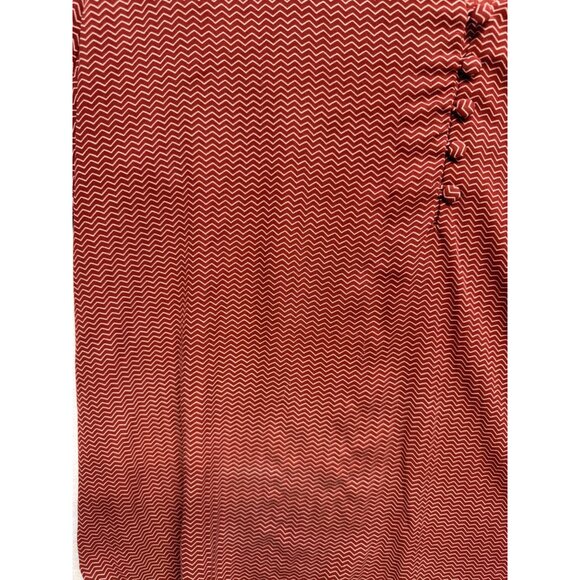 Downeast Womens Red Patterned 3/4 Sleeve Blouse With Gathered Front Detail - Picture 3 of 8